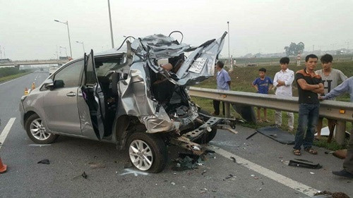 Vụ tai nạn 10 người thương vong ở Thái Nguyên: Bắt khẩn cấp tài xế lái xe Innova
