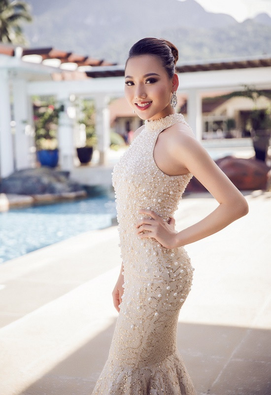 Hoàng Thu Thảo tiết lộ váy dạ hội chung kết Hoa Hậu Châu Á Thái Bình Dương