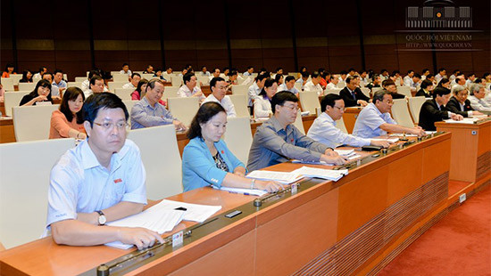 Thông qua Nghị quyết về thí điểm cấp thị thực điện tử cho người nước ngoài nhập cảnh Việt Nam