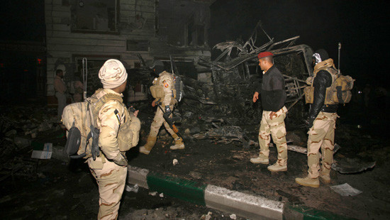 Iraq: Đánh bom liều chết tại cây xăng, hơn 80 người thiệt mạng