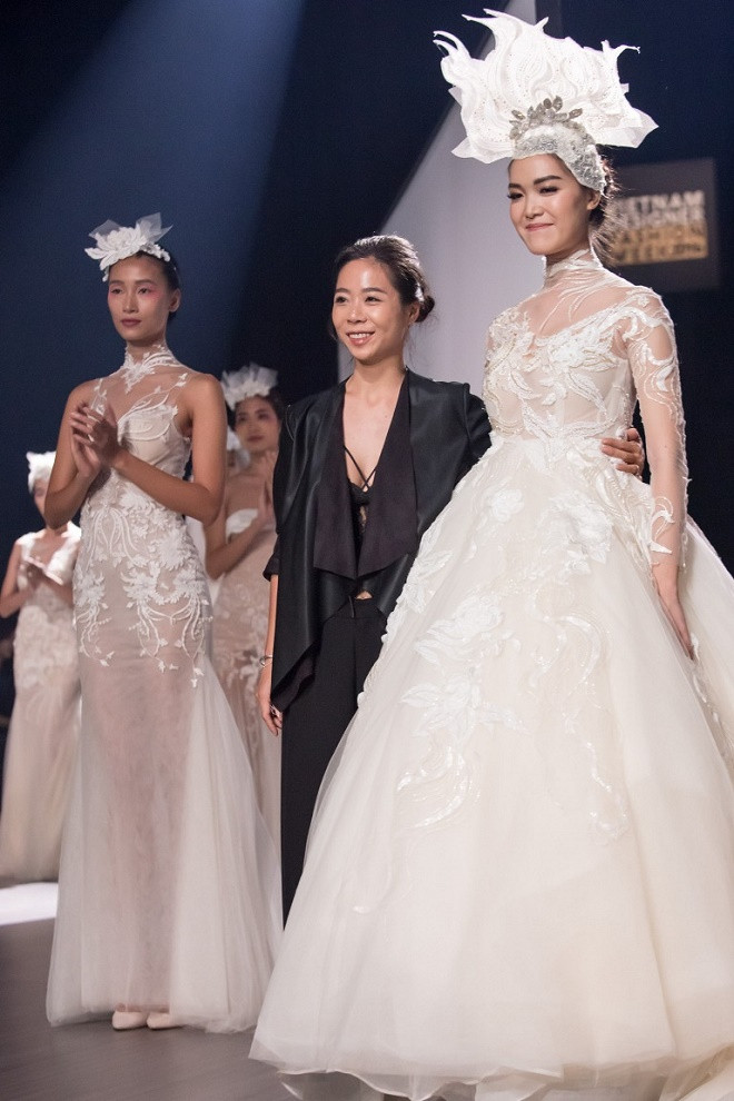 Hoa hậu Thùy Dung bất ngờ hóa thành cô dâu xinh đẹp và lộng lẫy