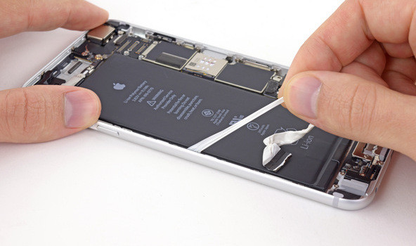 Cách nhận biết iPhone 6s có trong danh sách sửa pin miễn phí