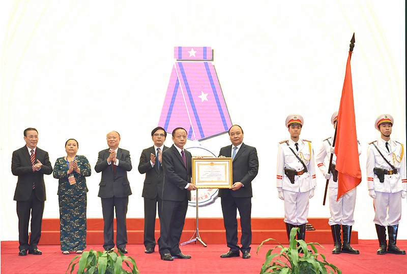 Thủ tướng phát biểu tại Đại hội toàn quốc Hiệp hội Doanh nghiệp nhỏ và vừa Việt Nam