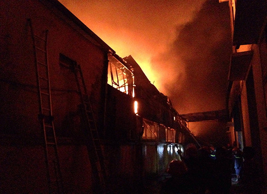 Hà Nội: Cháy kho hàng dữ dội tại khu công nghiệp La Phù 