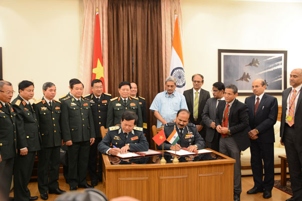 Việt Nam-Ấn Độ thúc đẩy hợp tác quốc phòng