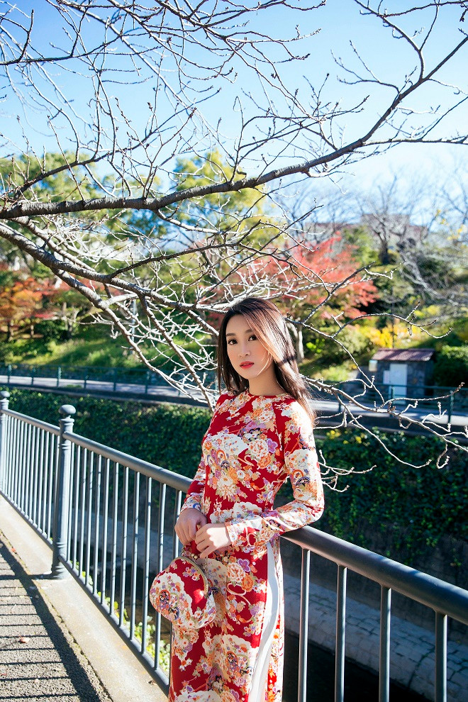 Hoa hâu Mỹ Linh, Á hậu Thanh Tú khám phá thành phố Nagasaki – Nhật Bản