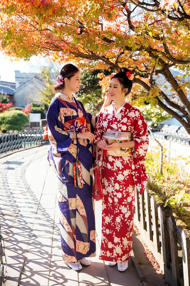 Hoa hâu Mỹ Linh, Á hậu Thanh Tú khám phá thành phố Nagasaki – Nhật Bản