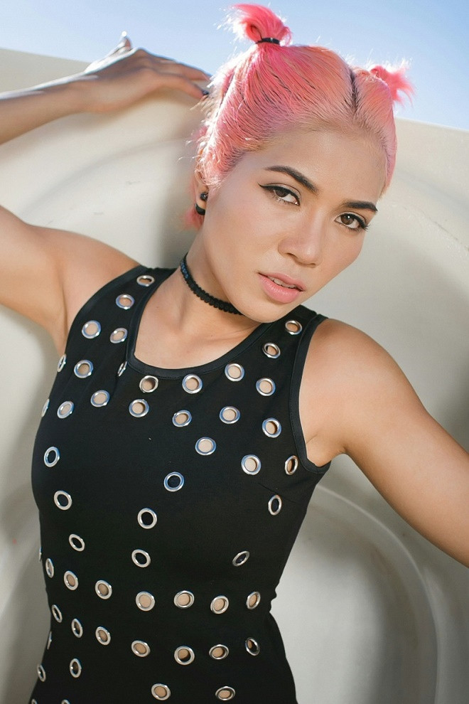 Nữ ca sỹ dân tộc Ê- đê tung hoành chất cá tính trong MV mới