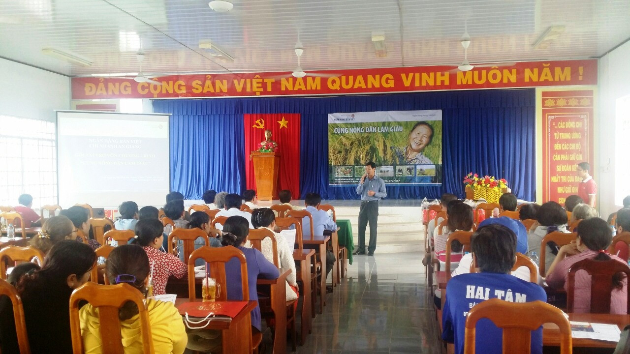 Ngân hàng Bản Việt cùng nông dân Đồng bằng sông Cửu Long làm giàu