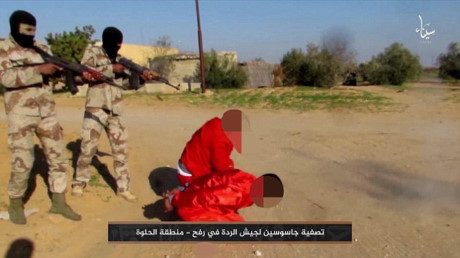 Kinh hoàng cách hành quyết mới của IS