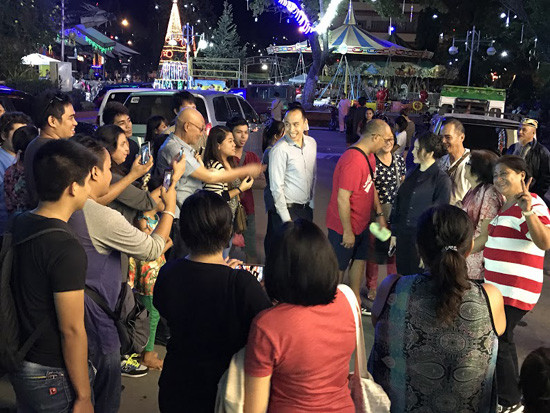 Lý Nhã Kỳ gây xôn xao khi thăm Toà thị chính Davao, Philippines