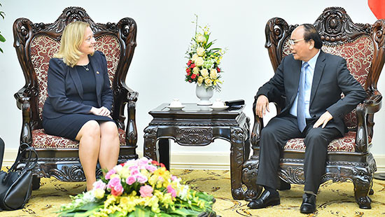 Thủ tướng tiếp Đại sứ Cộng hòa Ireland và Đại sứ Timor Leste