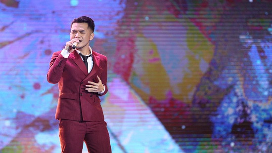 Phạm Hồng Phước lần đầu hát Dạ cổ hoài lang trên sân khấu Sing My Song