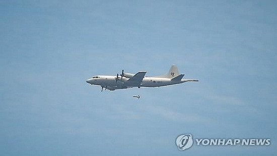 Hàn Quốc: Phi công bấm nhầm nút, 3 tên lửa chống hạm và 1 ngư lôi rơi xuống biển