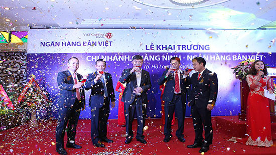 Ngân hàng Bản Việt đồng loạt khai trương 5 chi nhánh, phòng giao dịch