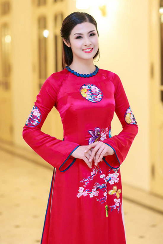 Hoa hậu Ngọc Hân và 2 nhà thiết kế hàng đầu Việt Nam lên tiếng về việc mẫu châu Phi mặc áo dài Việt