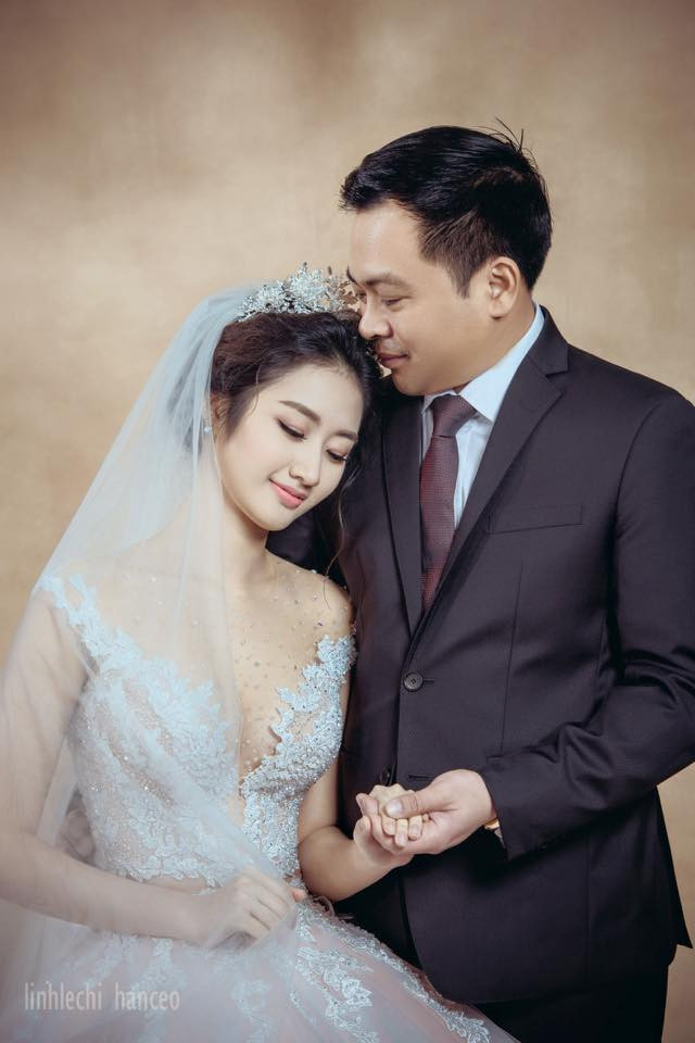 Ảnh cưới của Hoa hậu Thu Ngân và chồng đại gia chính thức lên sóng