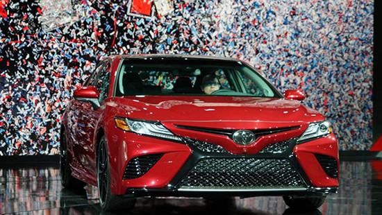 Cận cảnh siêu phẩm Toyota Camry 2018 trên đất Mỹ