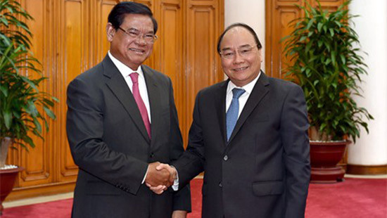 Thủ tướng tiếp Phó Thủ tướng, Bộ trưởng Nội vụ Campuchia