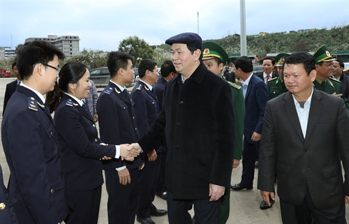 Chủ tịch nước thăm Lào Cai, dự lễ thượng cờ trên đỉnh Fansipan