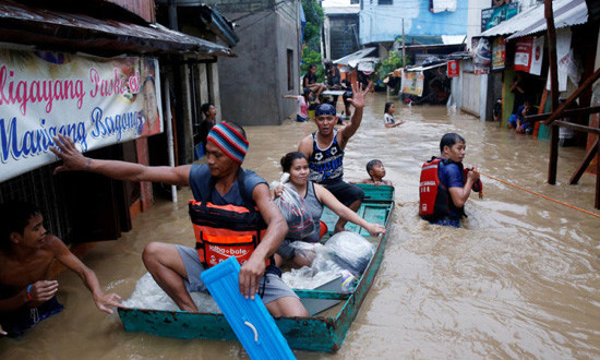 Philippines: Hơn 1.300 người phải sơ tán khẩn cấp do lũ quét, lở đất