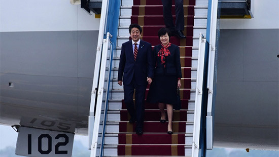 Thủ tướng Abe và Phu nhân kết thúc tốt đẹp chuyến thăm Việt Nam