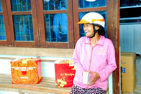 Xã Đại Quang, huyện Đại Lộc, Quảng Nam: Tết cho người nghèo trên đất lũ