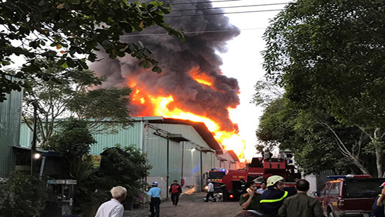 TPHCM: Cháy lớn tại một khu nhà xưởng
