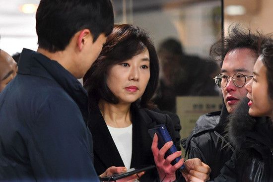 Hàn Quốc: Cựu Bộ trưởng Văn hóa, Thể thao và Du lịch Yoo Jin-ryong bị điều tra      