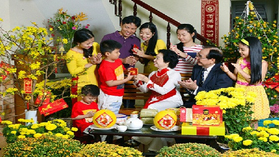 Những lời chúc năm Đinh Dậu sẽ đưa bạn vào không khí Tết truyền thống của người Việt Nam. Rực rỡ và lung linh, nói lên mong muốn cho năm mới đầy sức khỏe, hạnh phúc và thành công. Hãy cùng đón xem hình ảnh để cảm nhận thêm nét đẹp của lời chúc Tết truyền thống này.