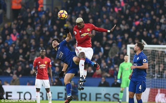 Vùi dập Leicester, Man Utd tiến gần nhóm 4 