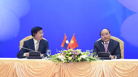 Thủ tướng Việt, Lào chủ trì họp Ủy ban liên Chính phủ