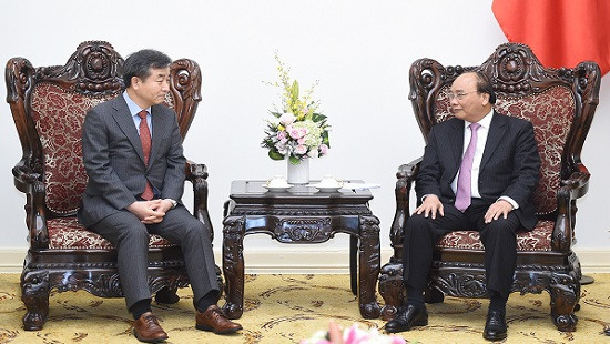 Thủ tướng Nguyễn Xuân Phúc tiếp Chủ tịch Hãng thông tấn Yonhap