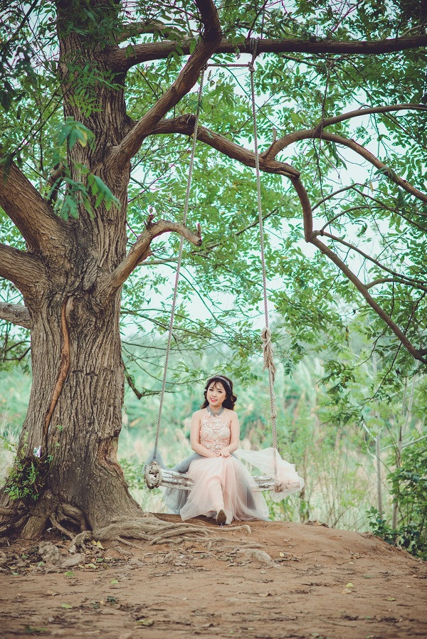 Khánh Linh tung single mới nhân ngày lễ tình nhân