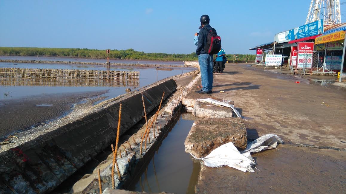 Bạc Liêu: Tuyến đê kè Nhà Mát bị sạt lở nghiêm trọng