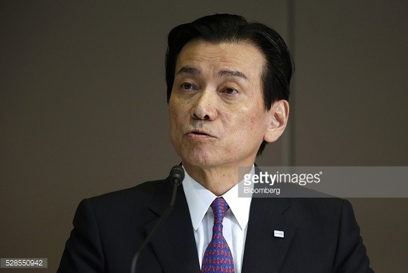 Lỗ nặng, chủ tịch Toshiba từ chức