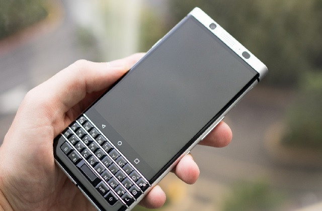 BlackBerry kiện Nokia vi phạm bằng sáng chế