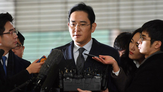 Phó Chủ tịch Samsung chính thức bị bắt giữ