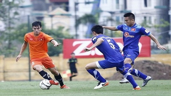 HLV Hoàng Anh Tuấn dự khán, U18 Việt Nam hòa U19 Vân Nam 