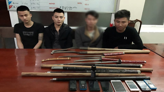 Hà Tĩnh: Nổ súng trấn áp hai nhóm thanh niên dùng dao kiếm hỗn chiến