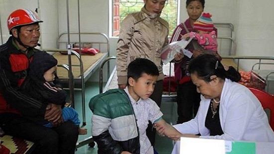 Nghệ An: Nghi viêm cầu thận cấp bất thường, khám sàng lọc cho hơn 200 học sinh