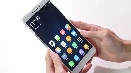 Xiaomi Mi Max 2 tự hào cung cấp màn hình 6,44 inch, RAM 6 GB