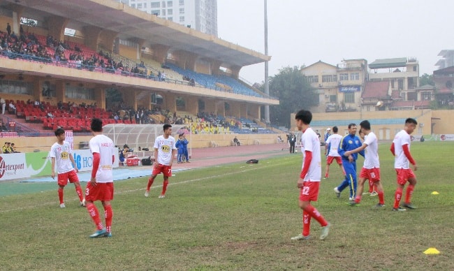 Vòng 7 V-League: Tâm điểm sân Long An