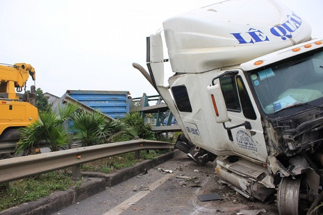 Tai nạn trên cao tốc Hà Nội – Thái Nguyên: 5 người bị thương