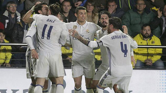 Real Madrid vất vả ngược dòng thắng Villarreal 3-2