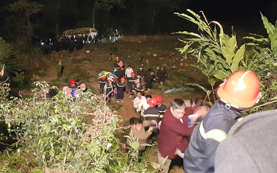 Xe khách lao xuống vực ở Lào Cai: 1 người tử vong, 9 người thương nặng 