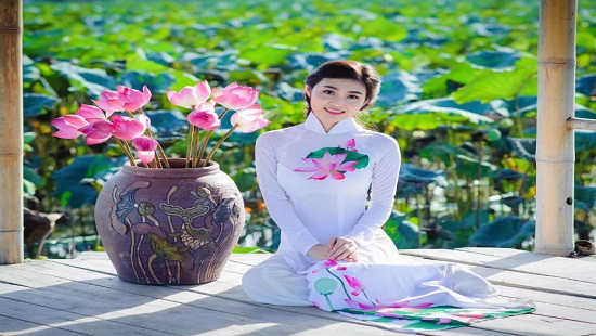 Những “bóng hồng” đi đầu trong xu hướng “cá nhân hoá” quà tặng tại Việt Nam 