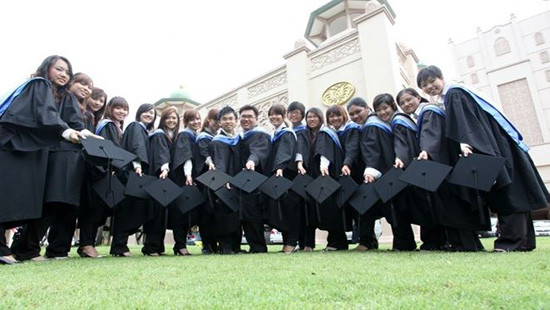 Sinh viên Việt Nam được Bộ Giáo dục Singapore chọn để cấp học bổng ASEAN