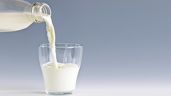 Hàng loạt học sinh ngộ độc thực phẩm sau khi uống sữa