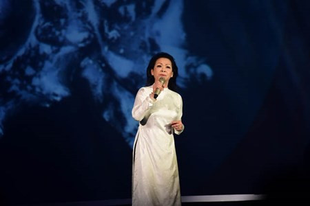 Khánh Ly, Hồng Nhung đứng chung sân khấu, kỷ niệm 16 năm ngày mất nhạc sĩ Trịnh Công Sơn